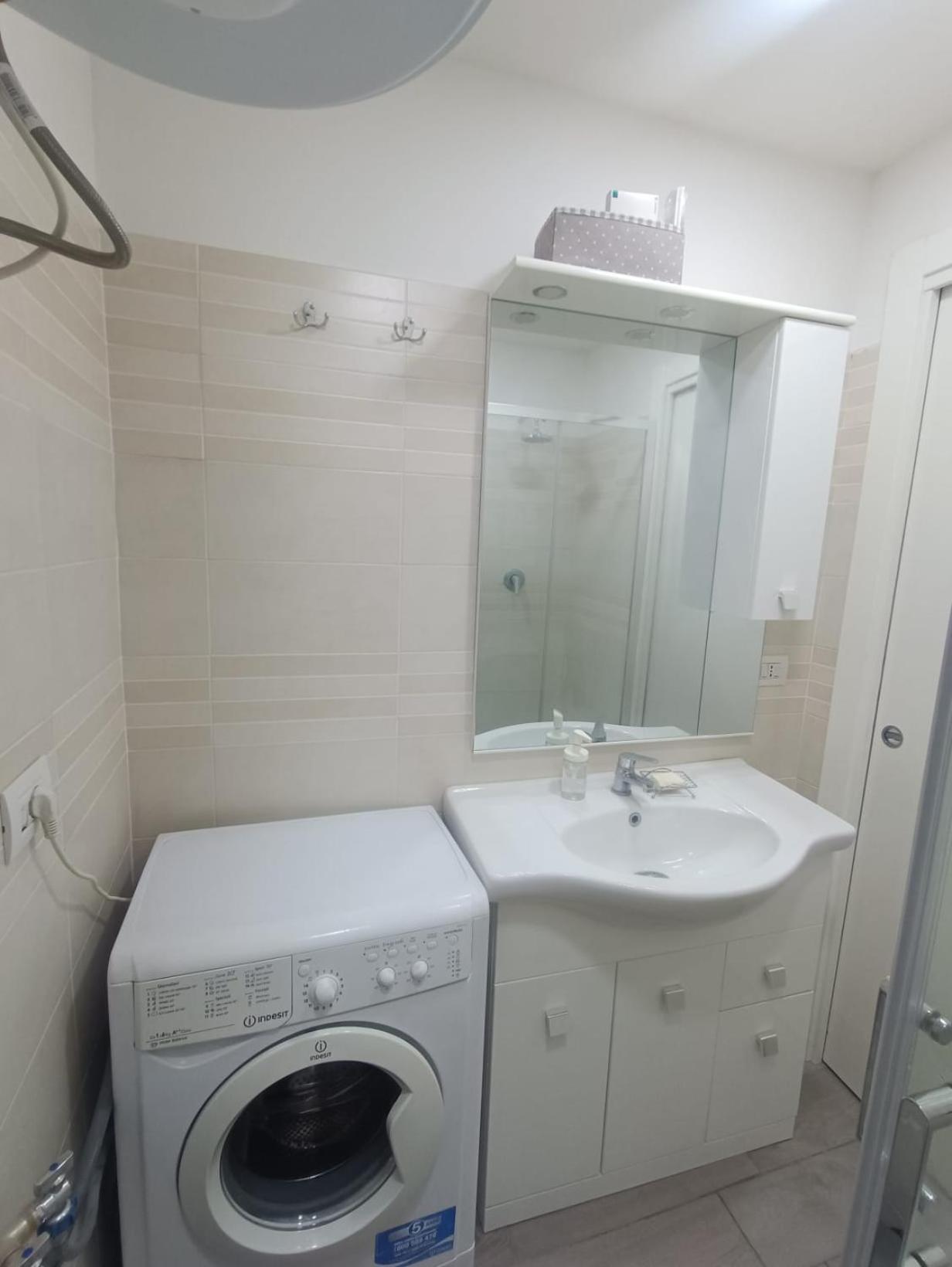 Est Apartamento *
