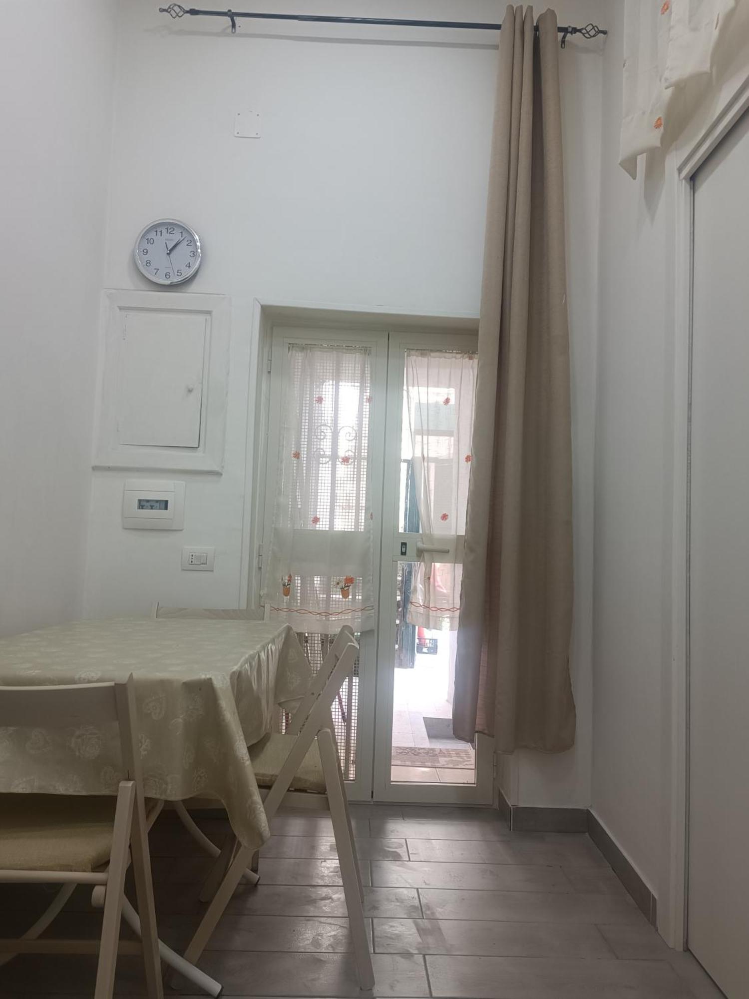 East 1 & 2 Apartment Neapel